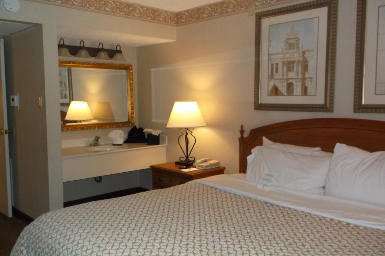 Embassy Suites By Hilton Chicago Schaumburg Woodfield Kültér fotó