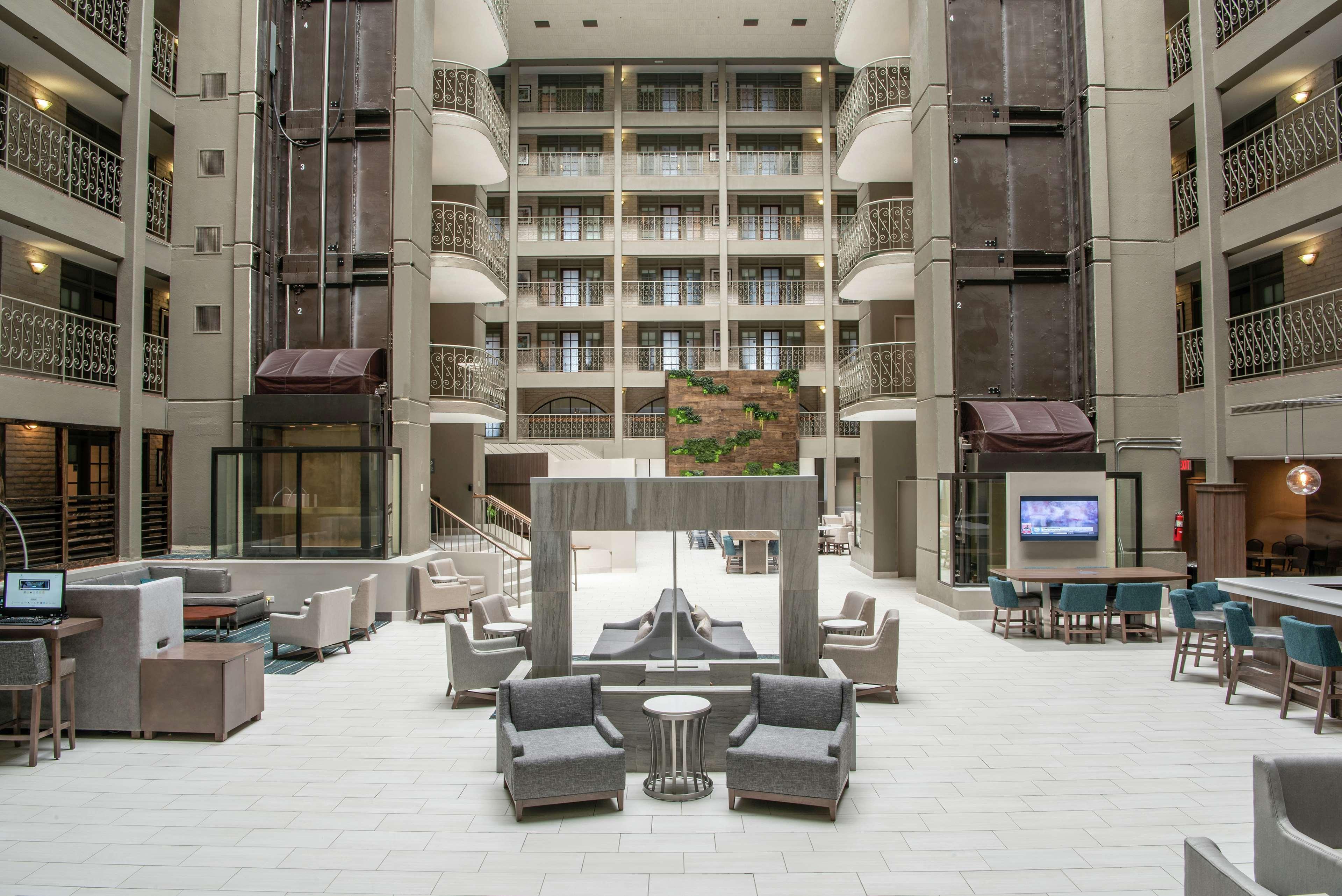 Embassy Suites By Hilton Chicago Schaumburg Woodfield Kültér fotó