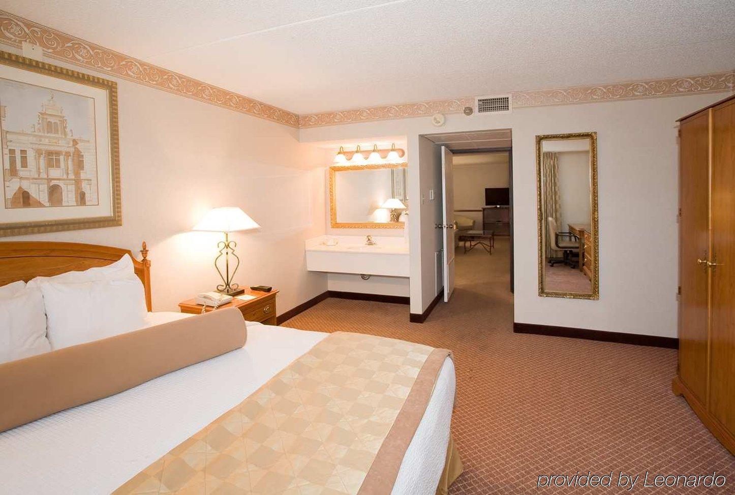 Embassy Suites By Hilton Chicago Schaumburg Woodfield Szoba fotó