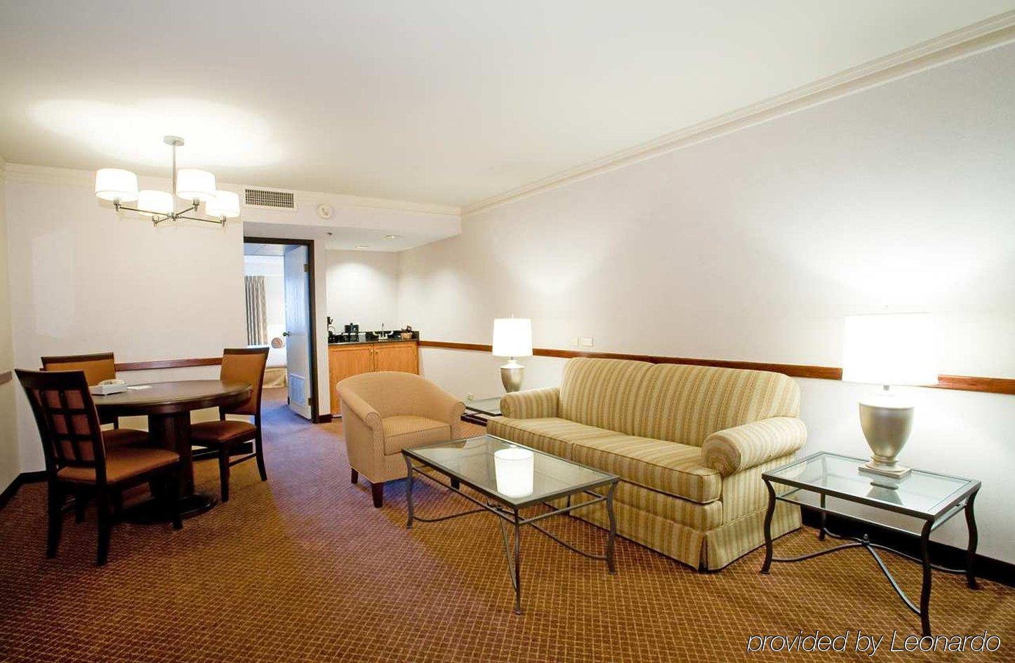 Embassy Suites By Hilton Chicago Schaumburg Woodfield Szoba fotó