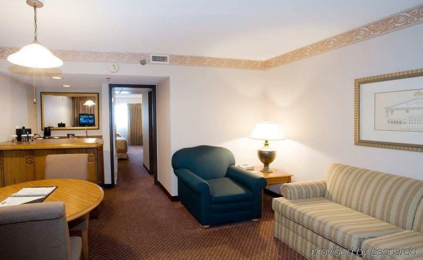 Embassy Suites By Hilton Chicago Schaumburg Woodfield Kültér fotó